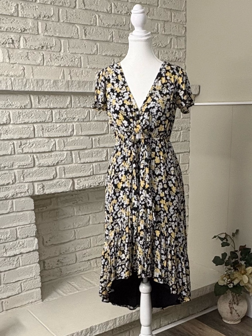 Abercrombie & Fitch Floral Tie Front High Low Midi Dress Size Medium Petite